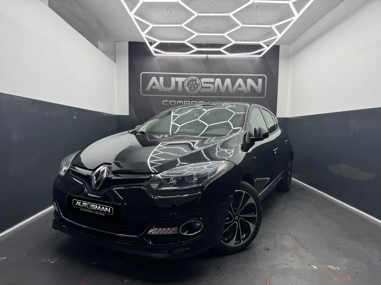RENAULT MEGANE LIMITED 2015 Diésel Negro - Vista principal